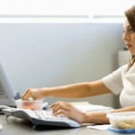 Desk Dieting: How to Eat Healthily When You’re at Work